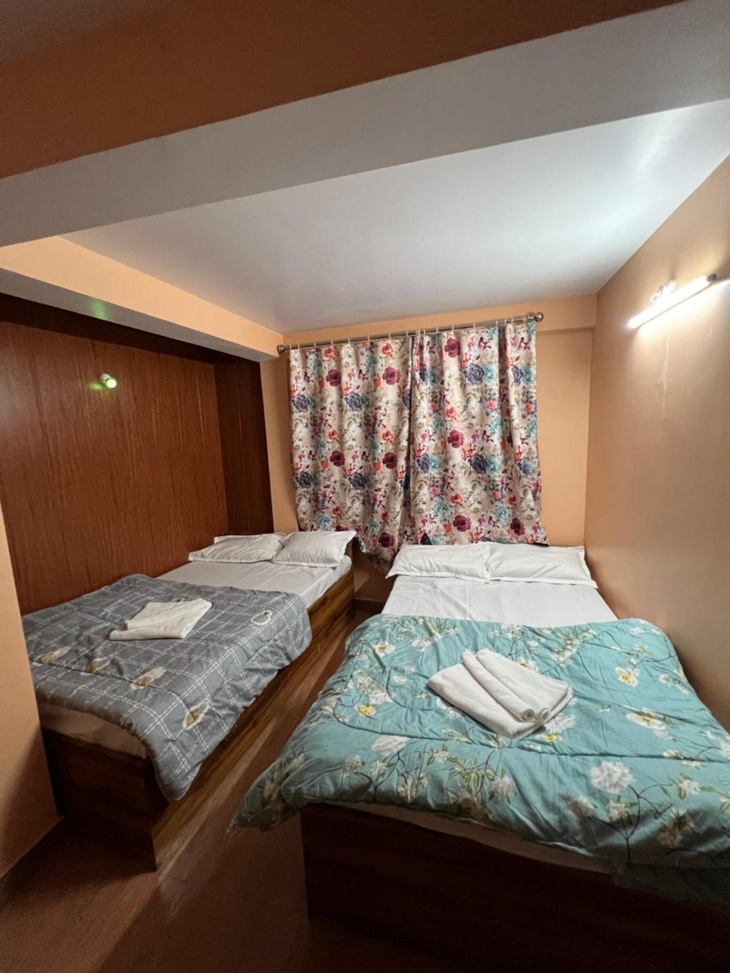 Hotel Hill Top Дарджилинг Экстерьер фото