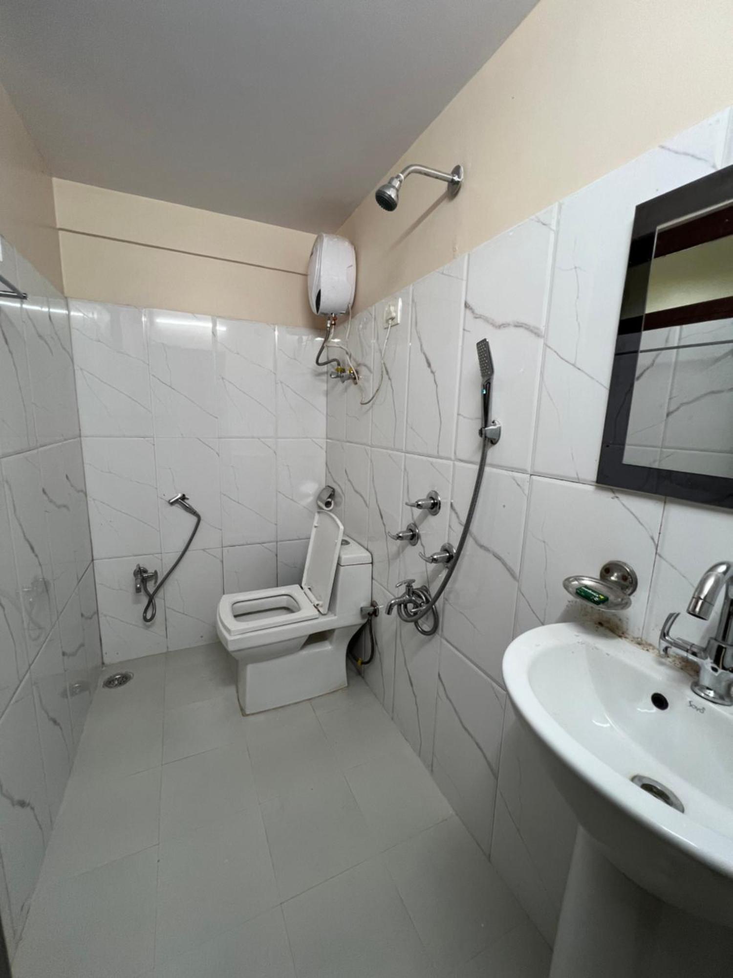 Hotel Hill Top Дарджилинг Экстерьер фото