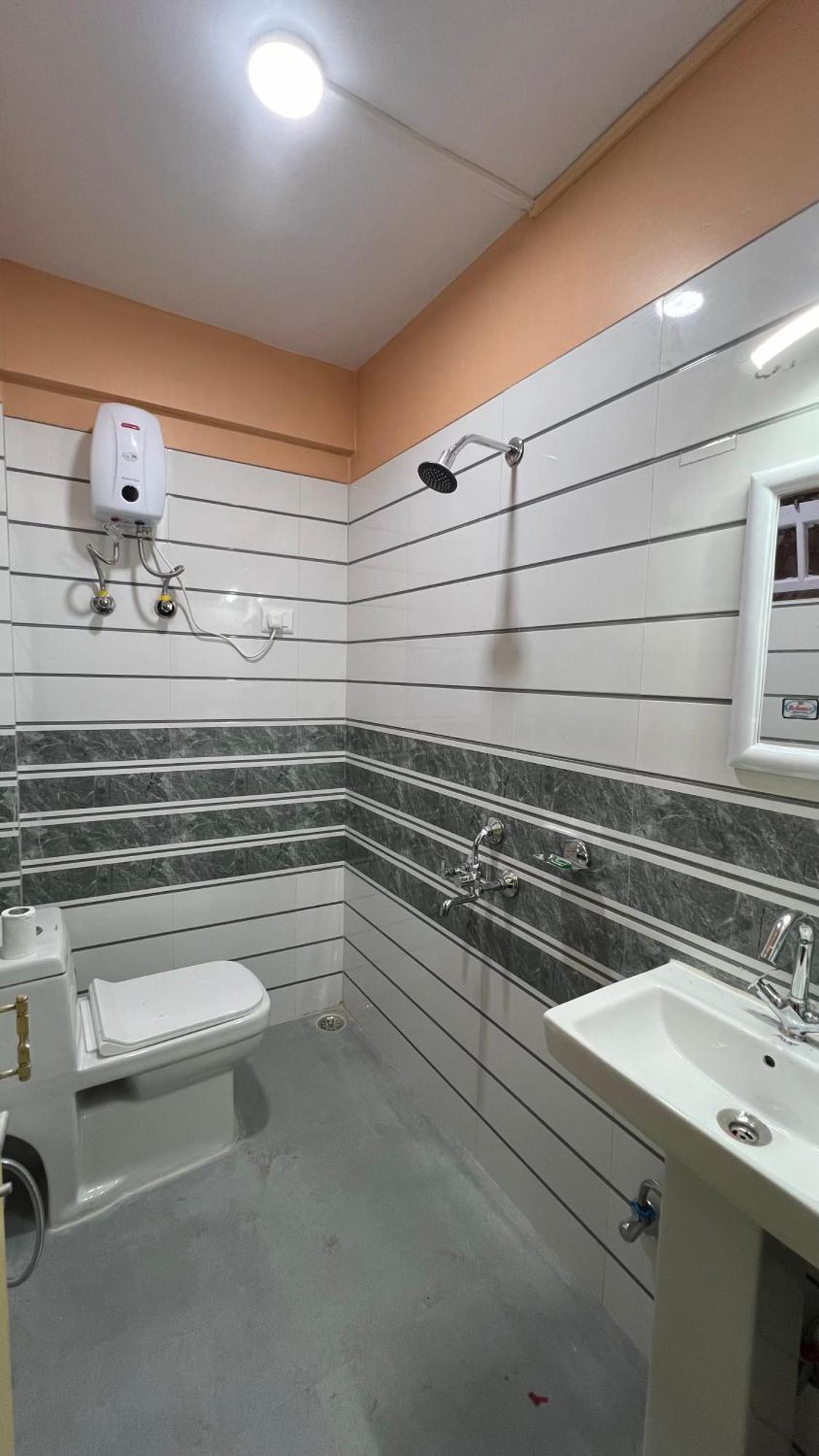 Hotel Hill Top Дарджилинг Экстерьер фото
